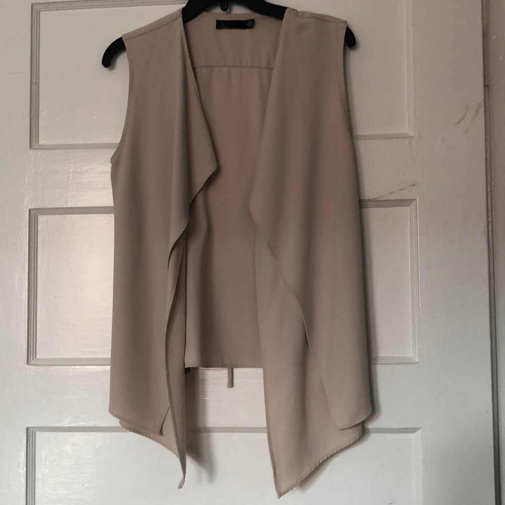 Cream layering vest
